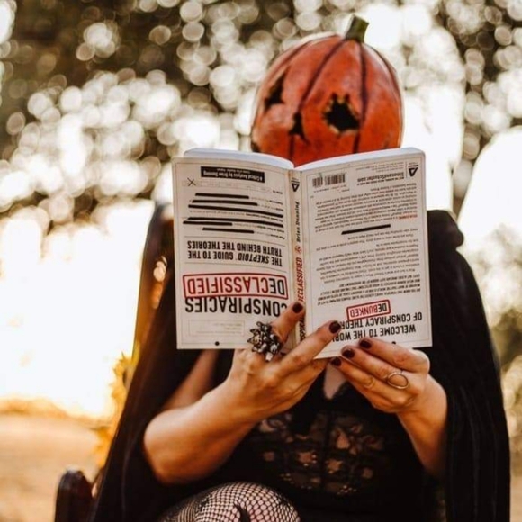 Meet your Posher, Heather - Picture 3 of 4